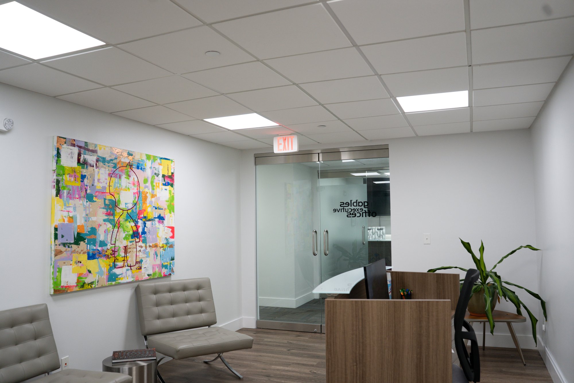 Flexible workspace reception area